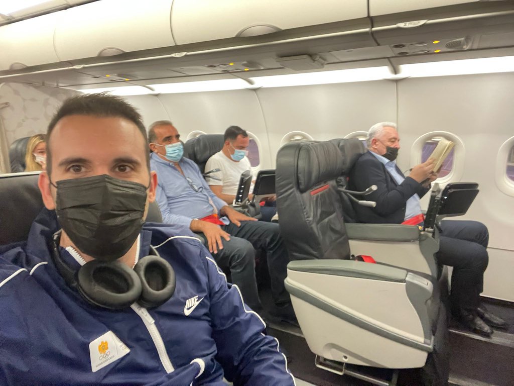 FOTO: Crnogorska delegacija na putu ka Japanu: &#8220;Premijer profesorski&#8221;
