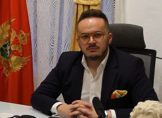 Pavićević: Nije lako biti Milorad Dodik