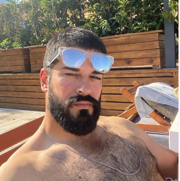 FOTO: Bali beg se skinuo i pokazao izvajano tijelo, žene širom svijeta ODUŠEVLJENE