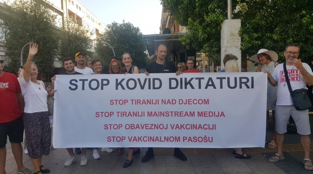 Protest protiv mjera u Podgorici: Ne želimo da živimo u globalnoj bolnici