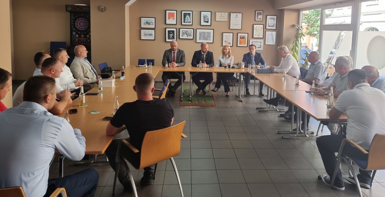 Radulović sa predstavnicima crnogorske dijaspore u Luksemburgu