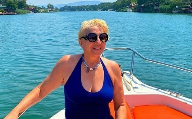 FOTO: Mirjana Karanović potpuno naga na Adi Bojani
