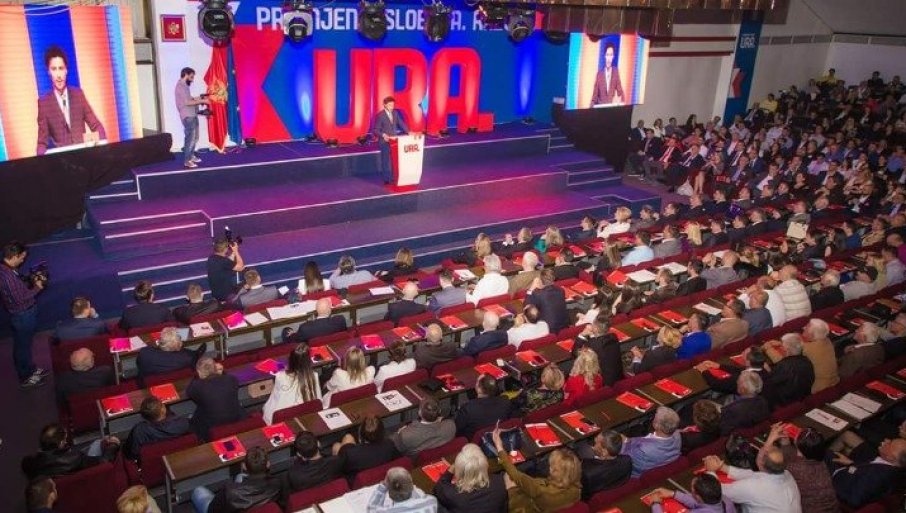URA Demokratama: Vaši protesti nam nisu ni na kraj pameti, bavimo se ozbiljnom politikom