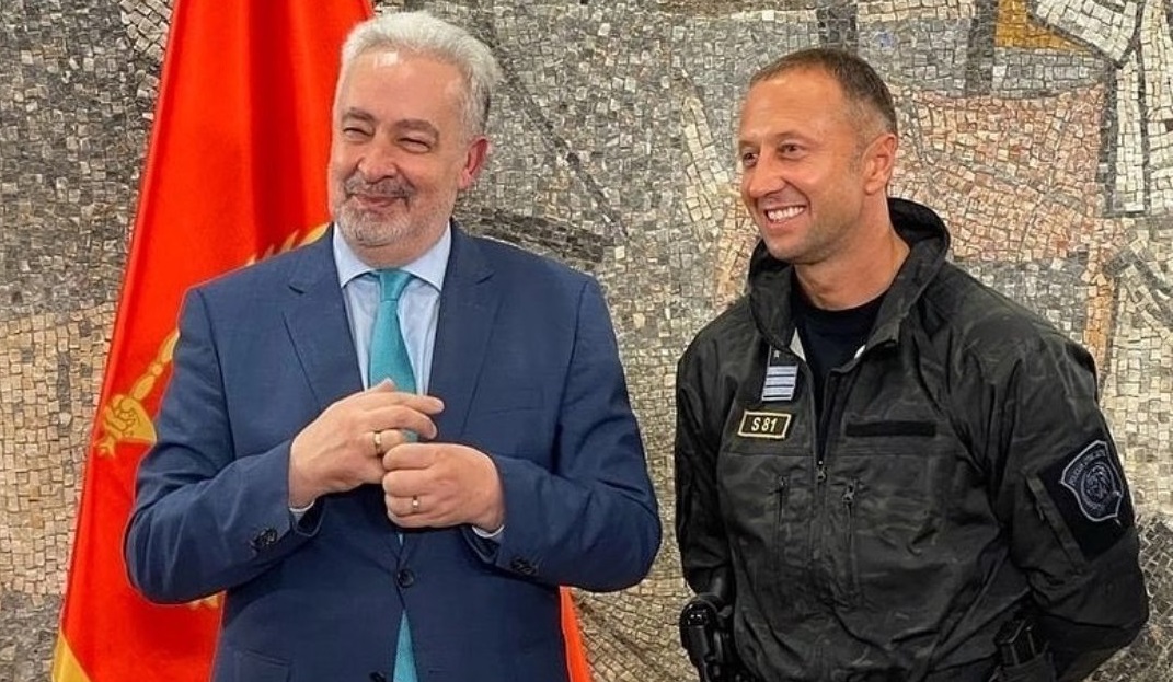 UP NE ODGOVARA: Zašto je Petar Knežević na Cetinju nosio čin koji mu ne pripada?