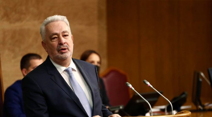 DANAS PREMIJERSKI SAT, PZP se vraća u Skupštinu: Brajović pita Krivokapića je li spreman da podnese ostavku