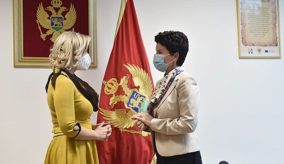 Umjesto da uništi, Crna Gora je mogla da pokloni vakcine