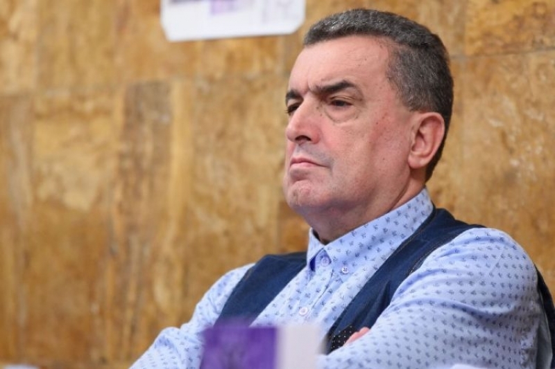 VUKADINOVIĆ ZA STANDARD: Svi se igraju mimikrije, izbore želi samo Evropa sad