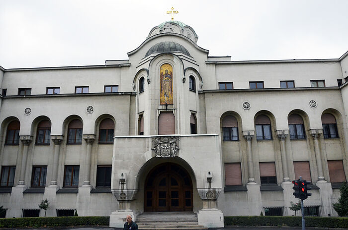 Zid ćutnje o Crnogorskoj pravoslavnoj crkvi u Srbiji