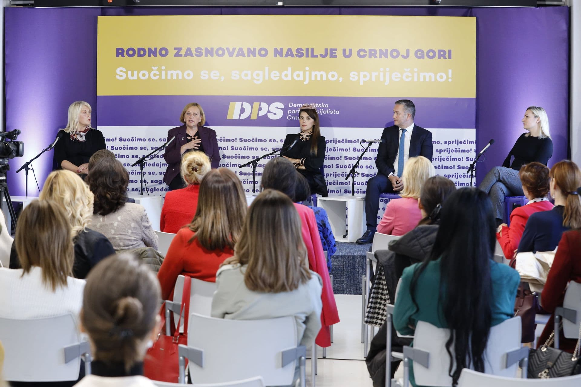 DPS organizovala konferenciju &#8220;Rodno zasnovano nasilje u Crnoj Gori&#8221;: Nasilje mora da stane