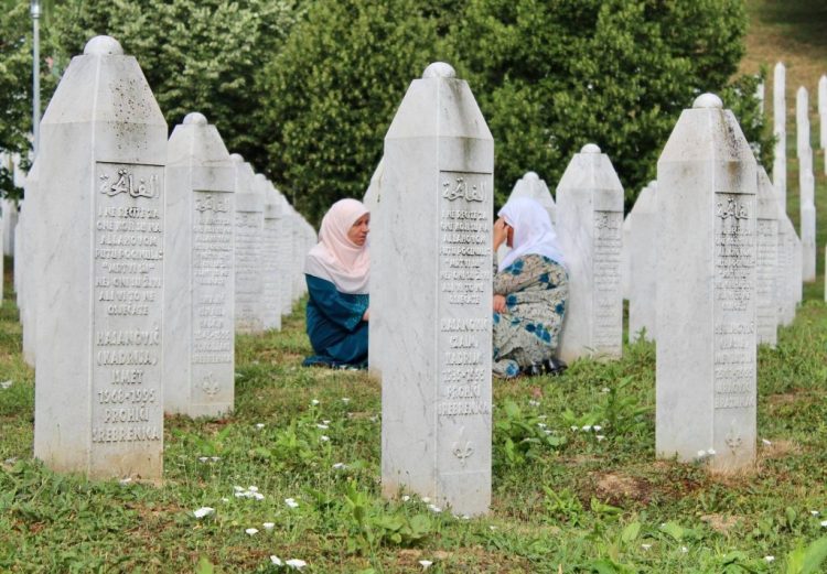 U RS ukazom predsjednice, Inckova odluka o negiranju genocida stavljena van snage