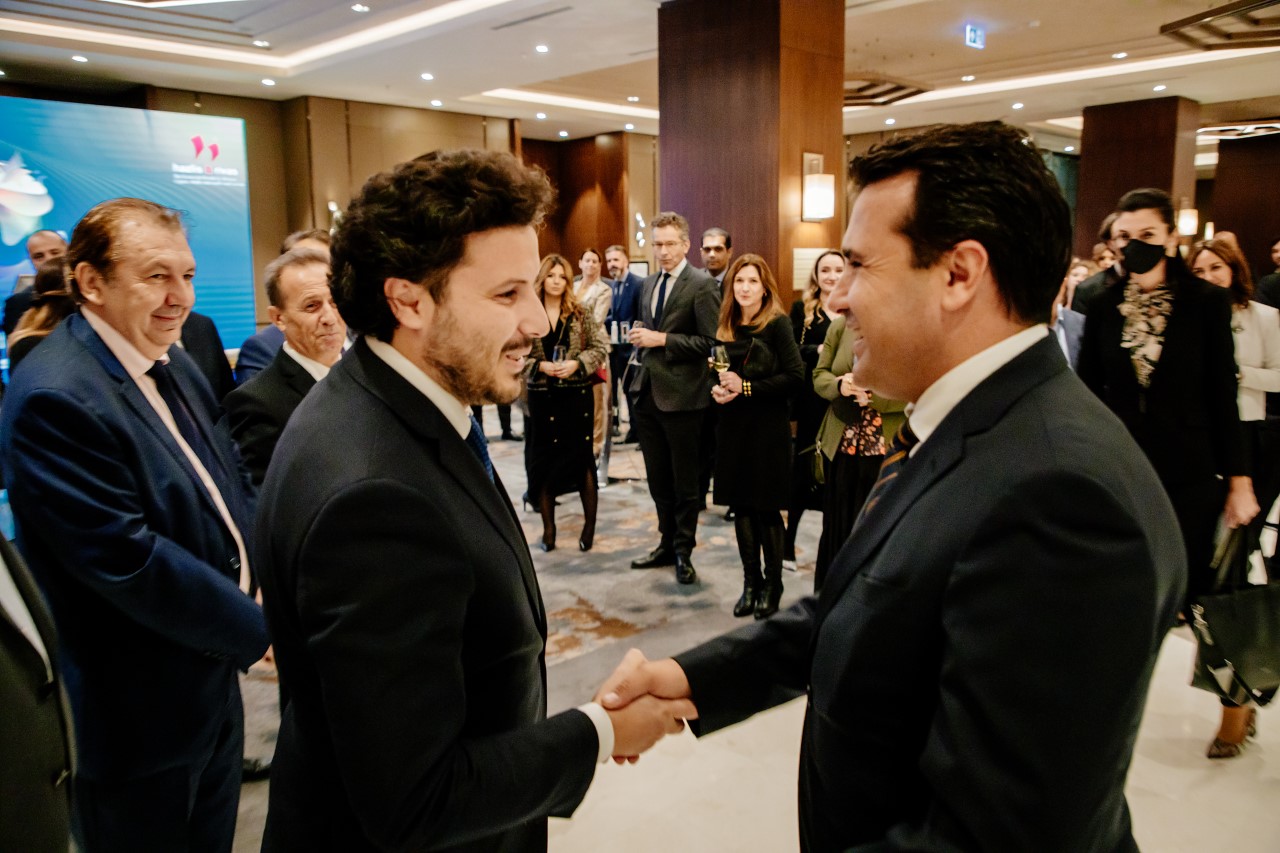 Abazović večeras u Skoplju, sjutra na samitu Zapadnog Balkana