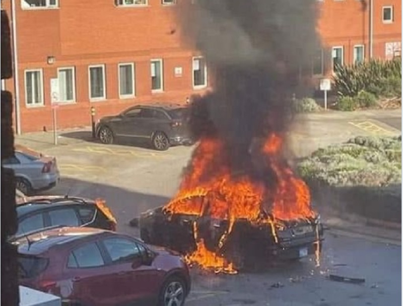 Eksplozija ispred bolnice u Liverpulu, poginula jedna osoba