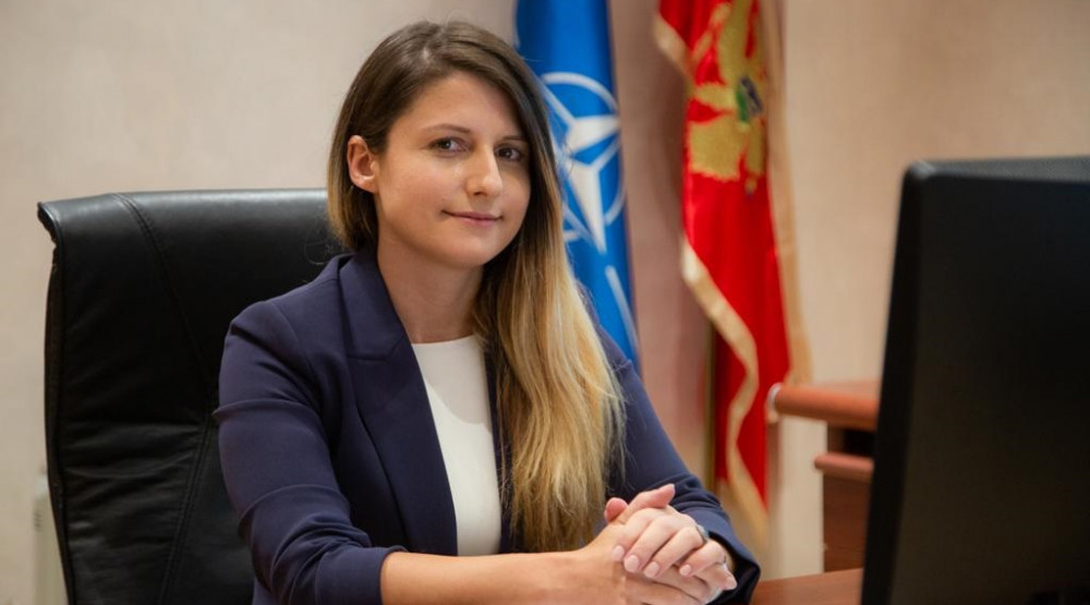 SKANDAL: Ministarka Srzentić uhodila i prijavila četvoro maloljetnika da su joj podmetnuli „bubice“ u stan, onda naprasno odustala?!