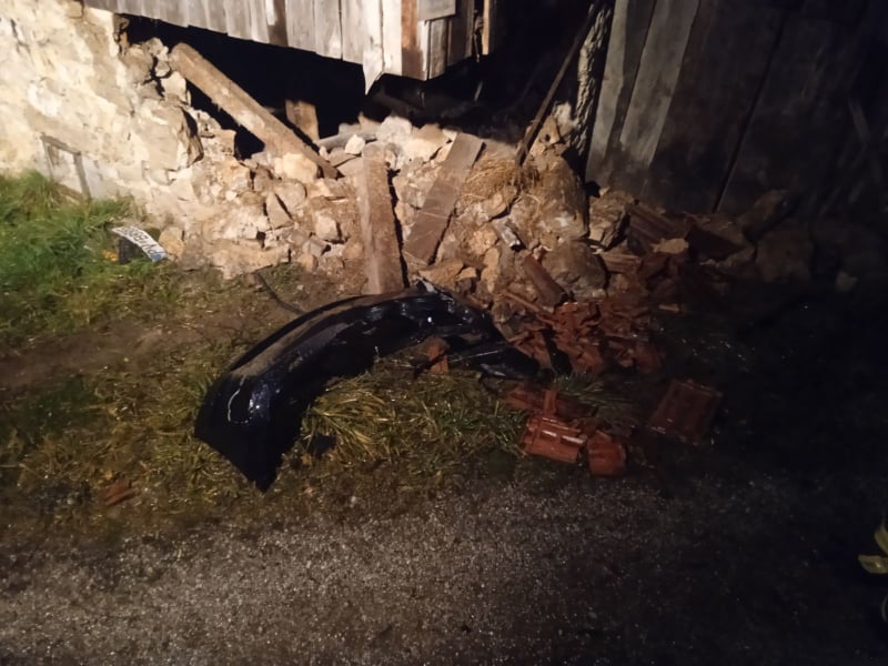 Težak udes na putu Pljevlja-Đurđevića Tara, dvije osobe povrijeđene
