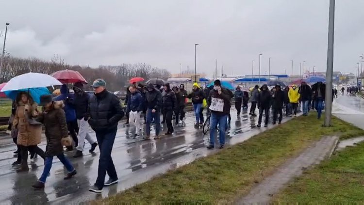 Završene blokade u gradovima Srbije: U Beogradu, Nišu i Novom Pazaru incidenti