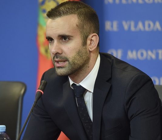 Spajić: Poslanici danas nisu izglasali smanjenje akciza, koga briga šta običnom čovjeku treba