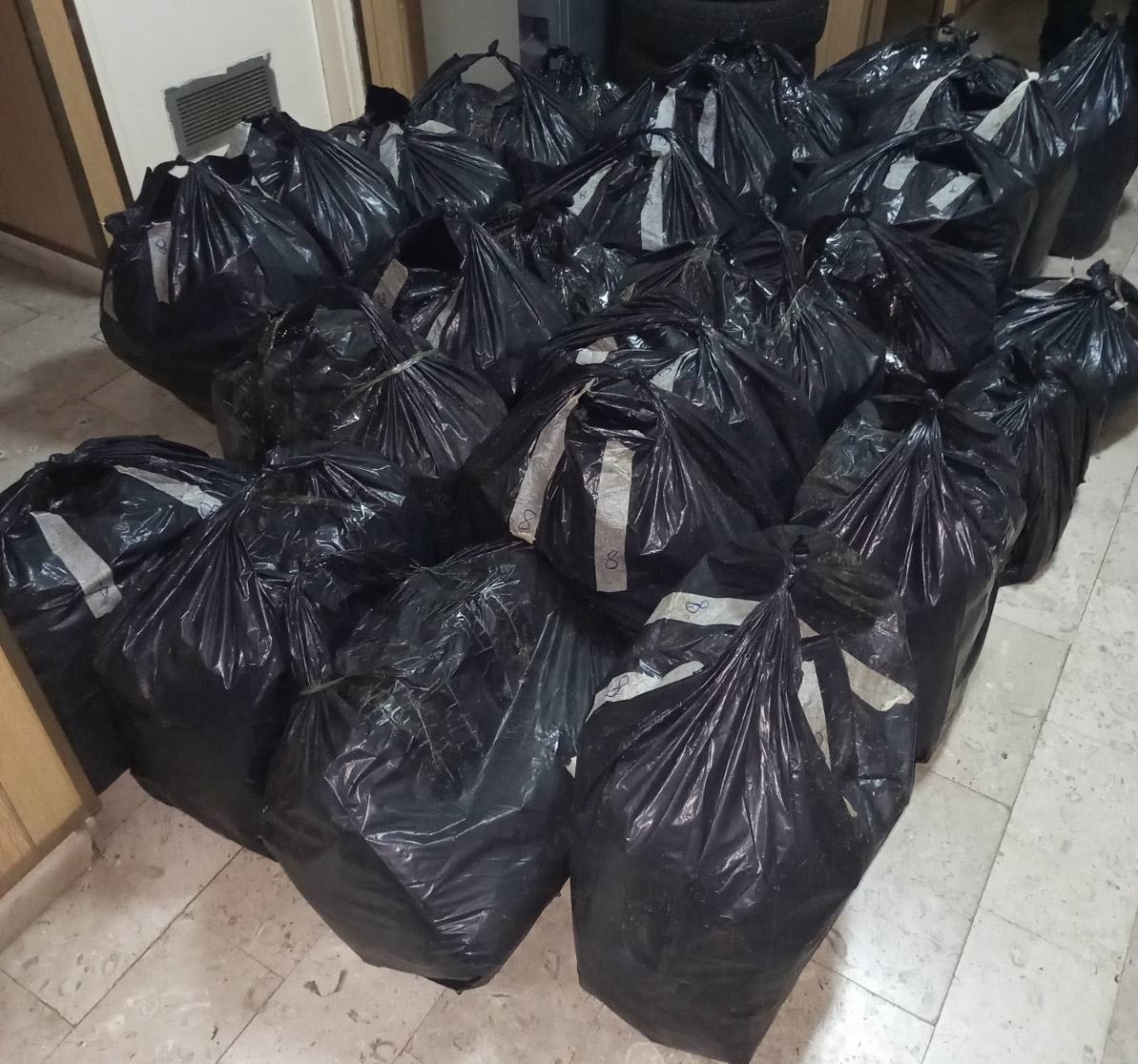 Tuzi: Zaplijenjeno 338,5 kilograma duvana, uhapšen mladić