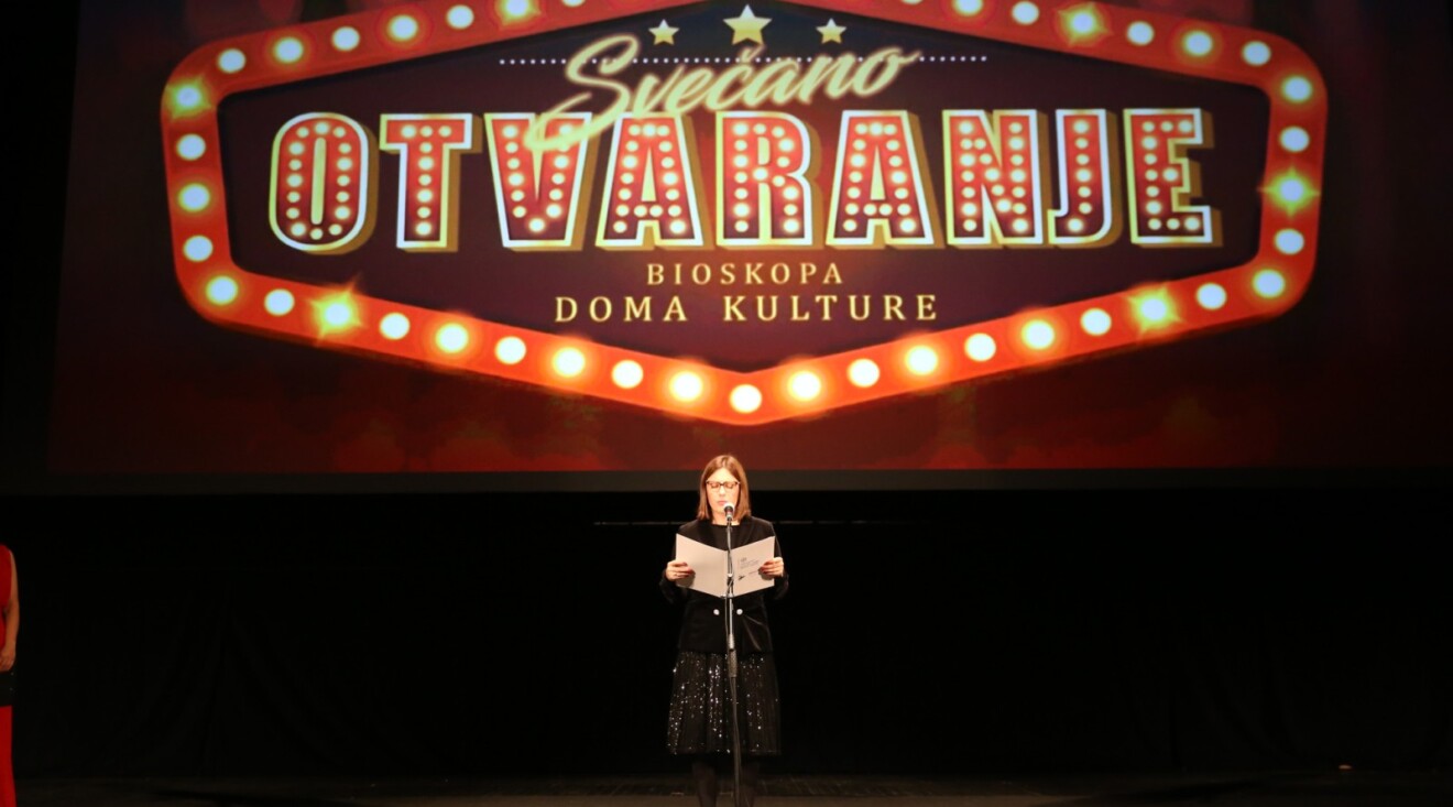 Bar dobio novi digitalizovani bioskop: Moderna oprema, udobna sala i najsavremenije platno