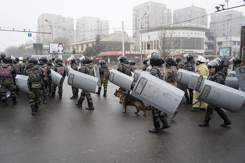 Predsjednik Kazahstana proglasio vanredno stanje: Nasilni sukobi sa policijom u toku, HILJADE demonstranata na ulicama