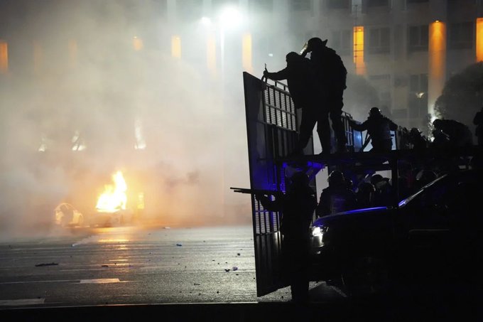 Demonstranti u Kazahstanu zapalili predsjedničku rezidenciju