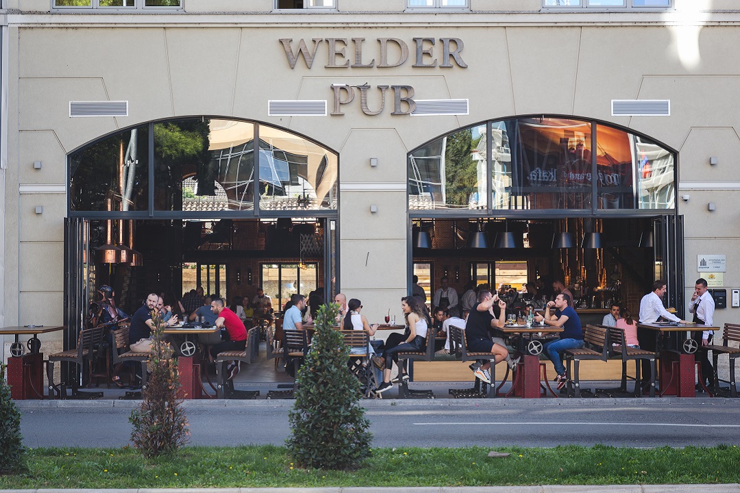&#8220;Welder pub&#8221; za Standard:  Demantujemo da je sinoć u našem lokalu došlo do tuče