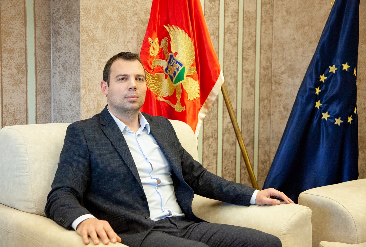 Begović bez posla ostavlja 40 odsto službenika Uprave za sport i mlade,  tvrdi dio zaposlenih