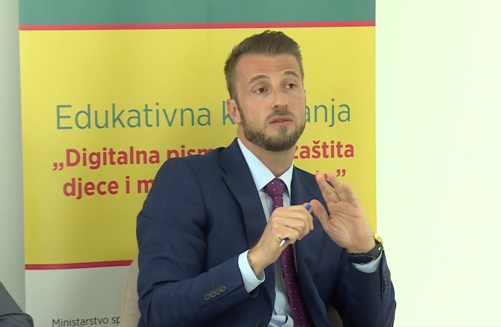 ZLOUPOTREBE I PRIJETNJE NA INTERNETU, BACKOVIĆ za Standard: Policija u stalnom kontaktu sa podnosiocima prijava, o sajtu Izdaja.me obaviješteni tužioci