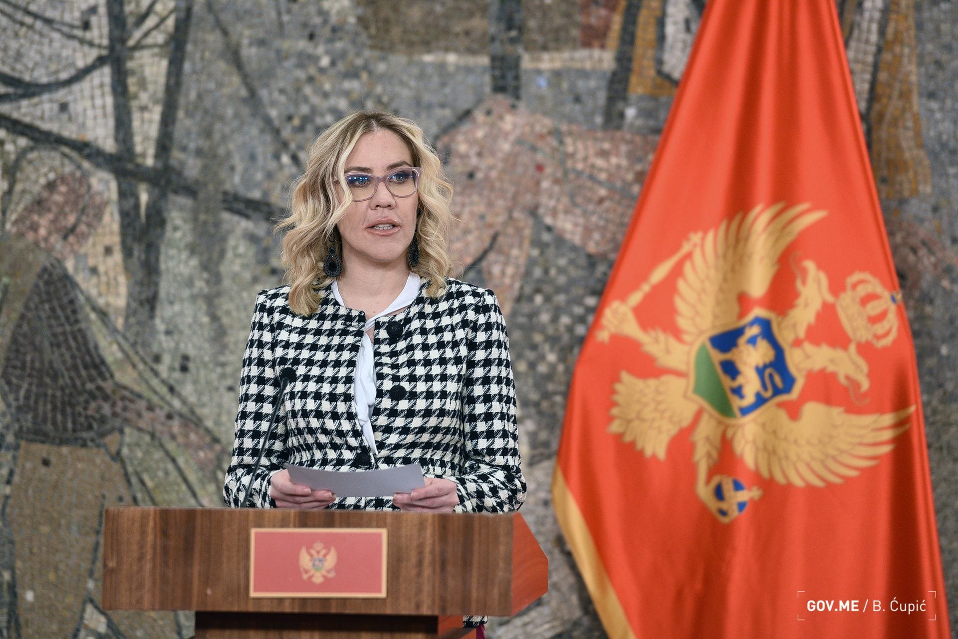 Bratić napustila sjednicu vlade, Krivokapić promijenio njenu odluku