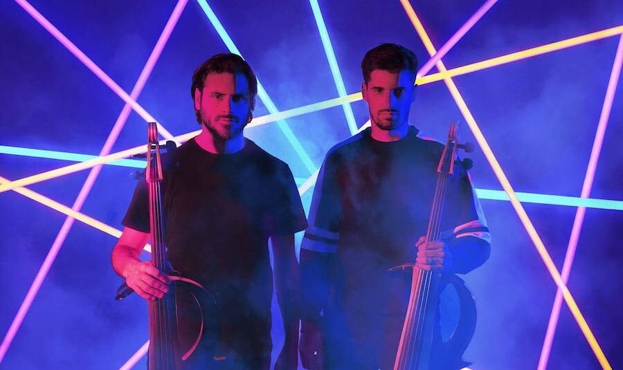 2CELLOS objavili spot za Širanovu numeru &#8220;Castle On The Hill&#8221;