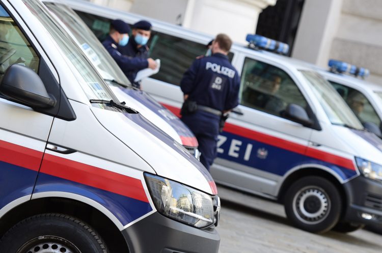 Četrnaestogodišnja djevojčica iz Crne Gore uhapšena zbog planiranja terorističkog napada u Austriji