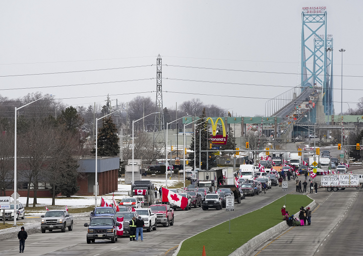Blokada kanadskih kamiondžija zatvara fabrike automobila