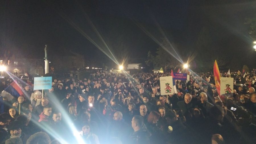 Protest protiv manjinske vlade; Koprivica: Neka Abazović dođe da nas prebroji ako mu basta