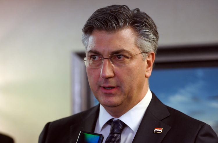 Plenković smijenio uhapšenog ministara Horvata