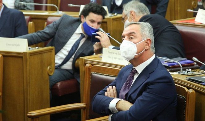 Danas sastanak Abazovića i Đukanovića