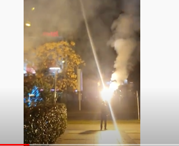 (Video) Slavlje u Podgorici: Vatromet i bakljada zbog pada Vlade Zdravka Krivokapića