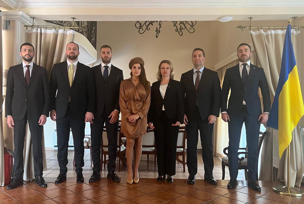 Delegacija DPS posjetila ambasadu Ukrajine i oštro osudila bezumni akt ruske agresije, na suverenu, evropsku državu