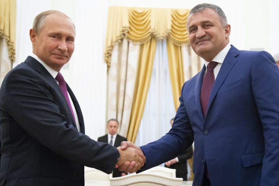 Južna Osetija zakazala referendum o pridruživanju Rusiji