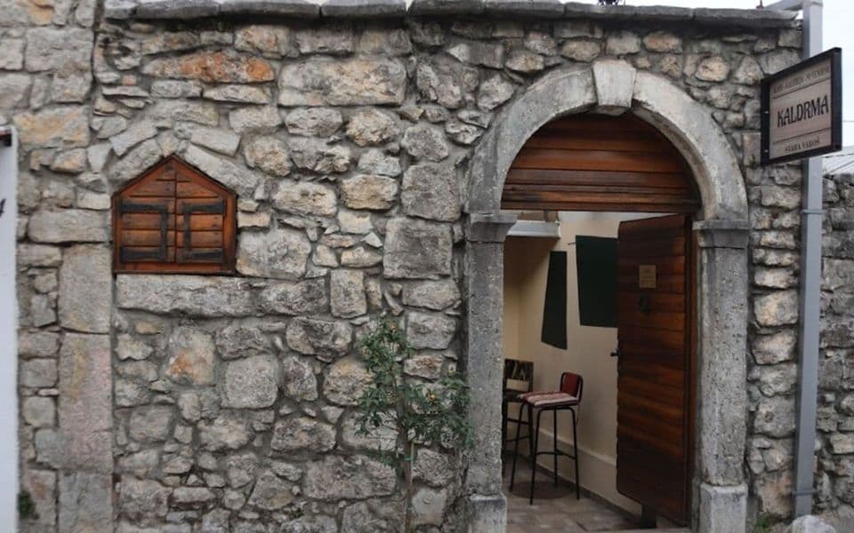 Uz podršku Glavnog grada otvoren kafe Kaldrma u Staroj varoši