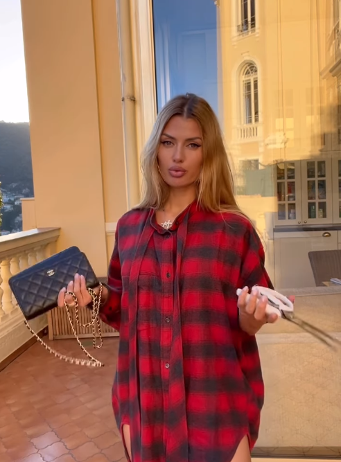 VIDEO Ruskinje SIJEKU Chanel torbe zbog rusofobije