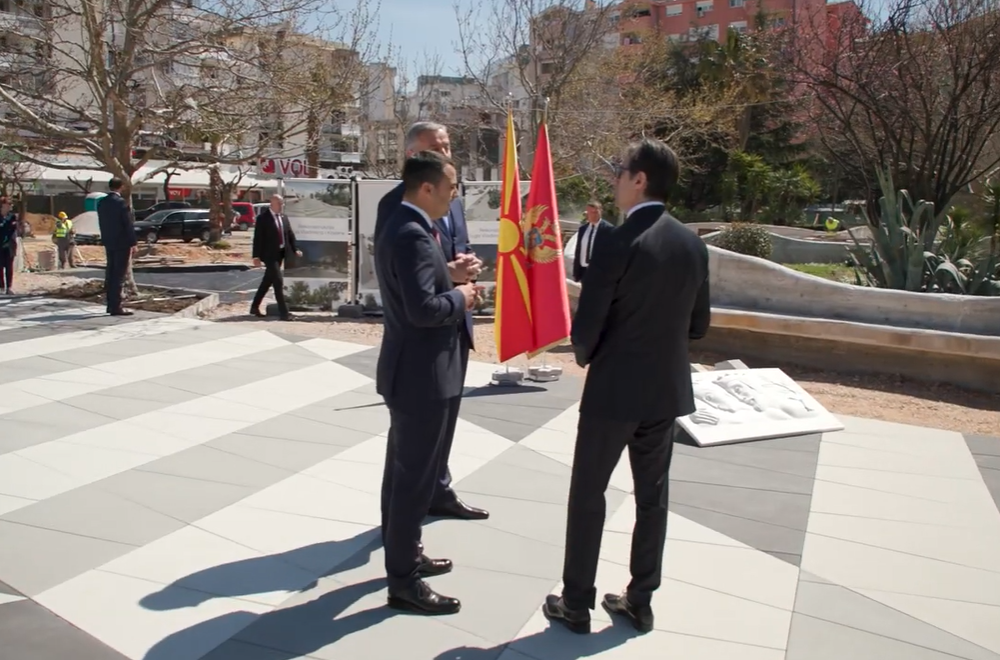 VIDEO: U Baru uručena spomen ploča Vladimira i Kosare simbol prijateljstva Crne Gore i Sjeverne Makedonije