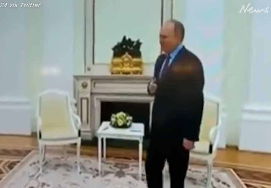 VIDEO: Snimak koji budi sumnju u Putinovo zdravlje, pogledajte ruku