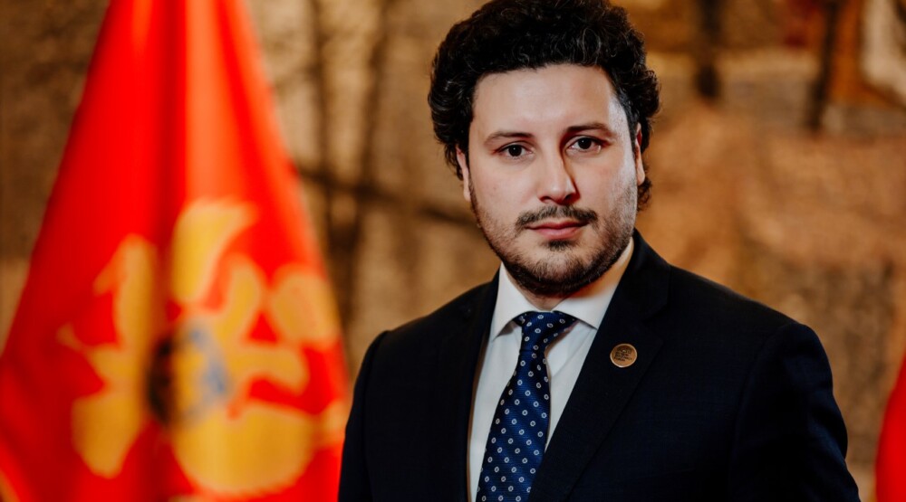 Abazović: Čast mi je da kao prvi crnogorski premijer slobodno prošetam Stradunom