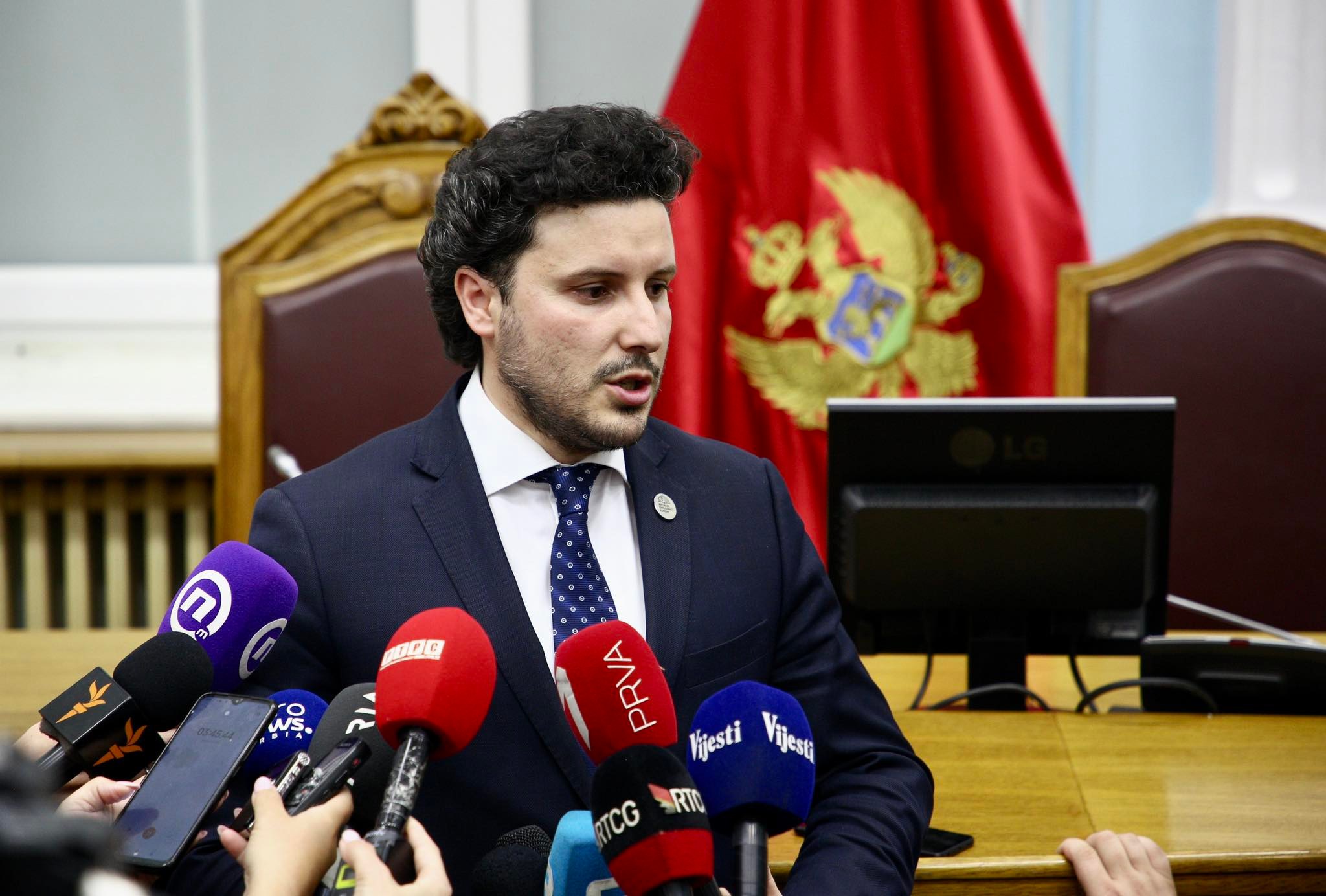 Abazović preuzima Crnu Goru poljuljanog kredibiliteta