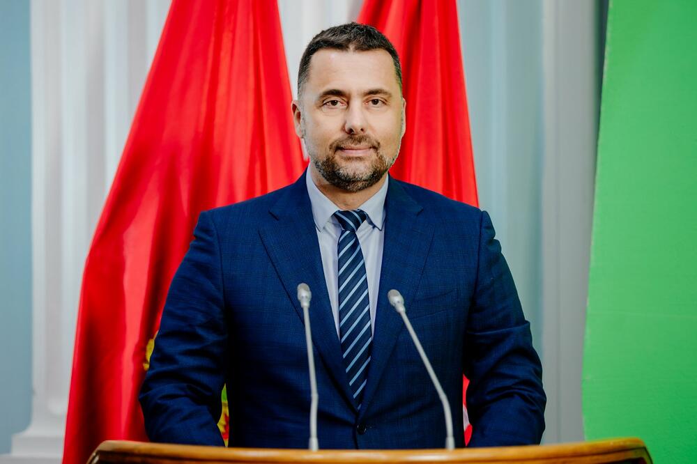 Đurović pitao Spajića: Šta bi sa tobom Milojko, od bogataša dođe do toga da tražiš nadoknadu