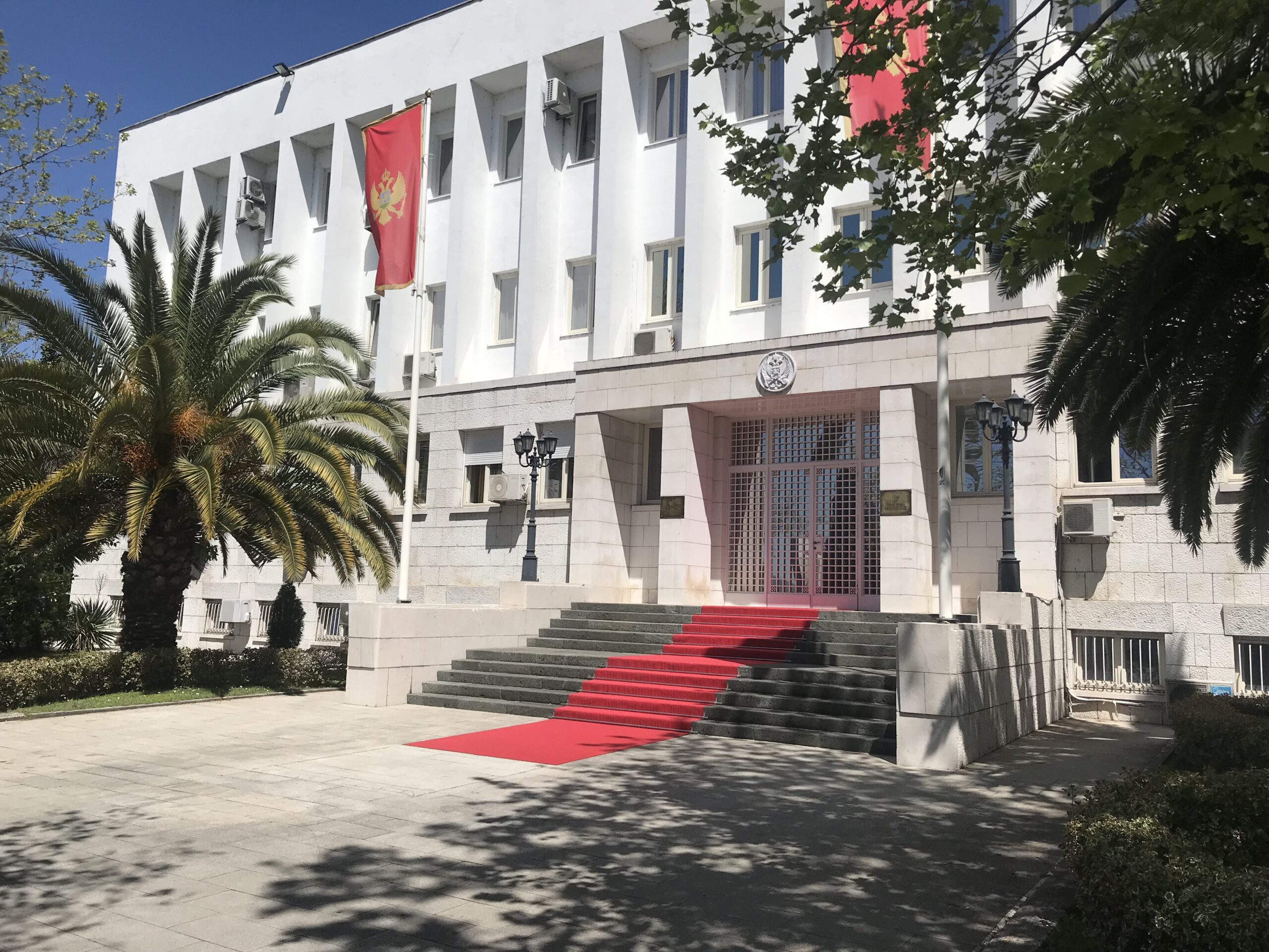 RASPODJELA AMBASADORSKIH MJESTA: DNP-u Moskva, Novoj Beograd, PES-u Vašington, Albancima Tirana…