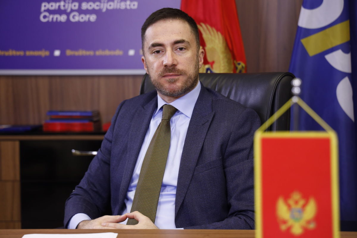 Bogdanović: Nema ćutanja na urušavanje ustavnog poretka i udaljavanje Crne Gore sa EU puta