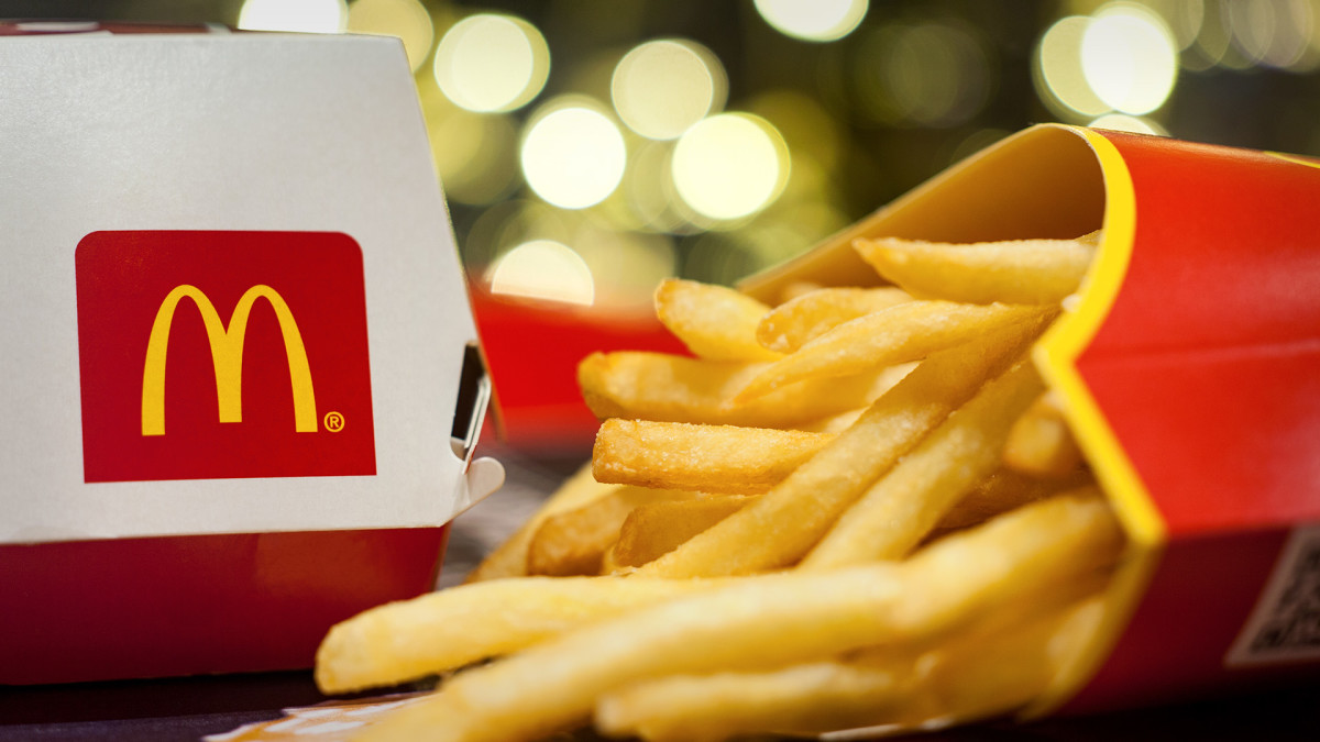 Zbog nedostatka ulja, Mekdonalds u Njemačkoj uveo promjene u pripremi pomfrita
