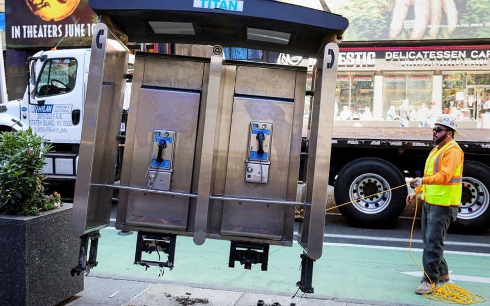 Kraj jedne ere: Njujork zvanično uklonio sve telefonske govornice sa ulica