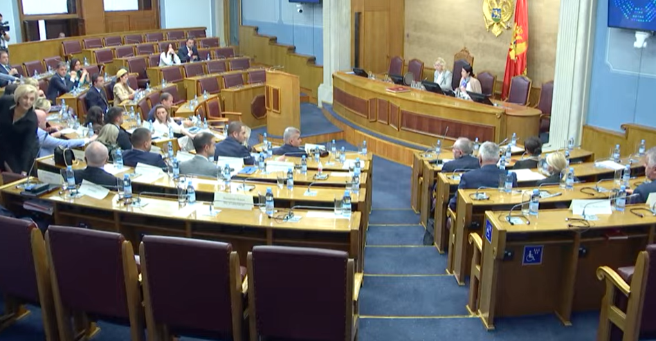 Skupština usvojila predlog zakona za ograničavanje cijena proizvoda od posebnog značaja