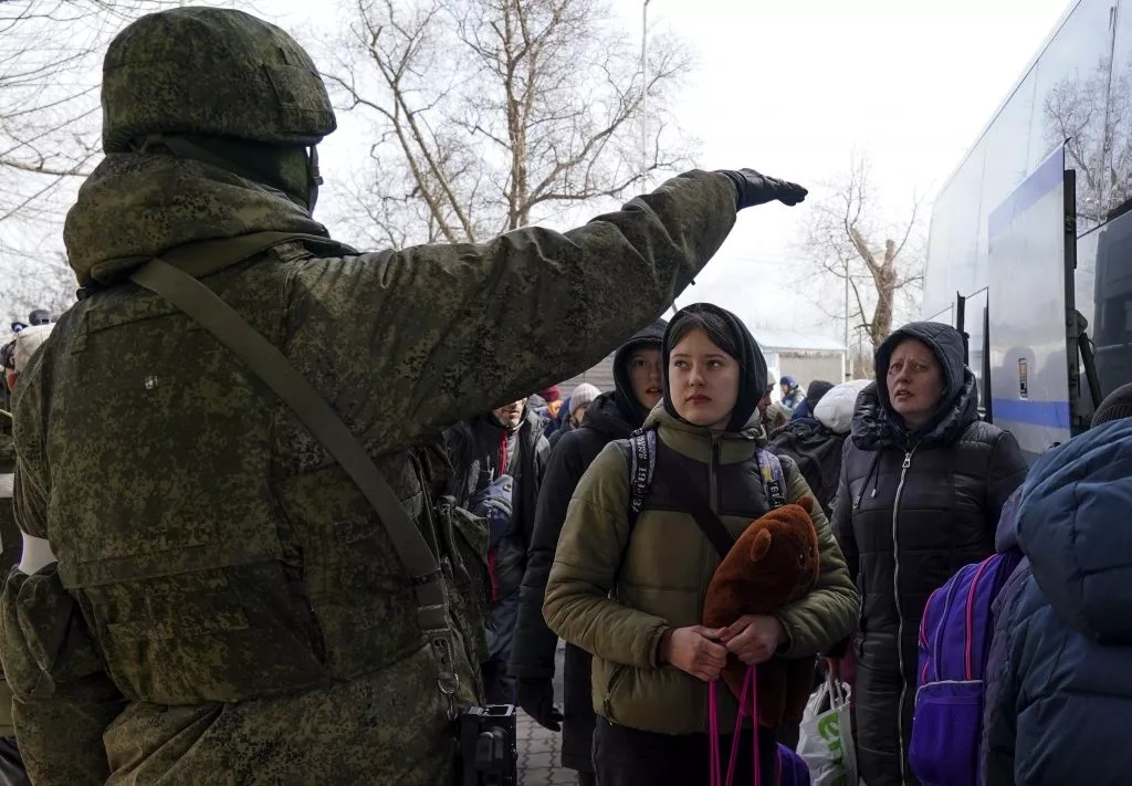 Zapadni obavještajci: Rusi prisilno premještaju hiljade ljudi iz istočne Ukrajine u udaljene dijelove Rusije